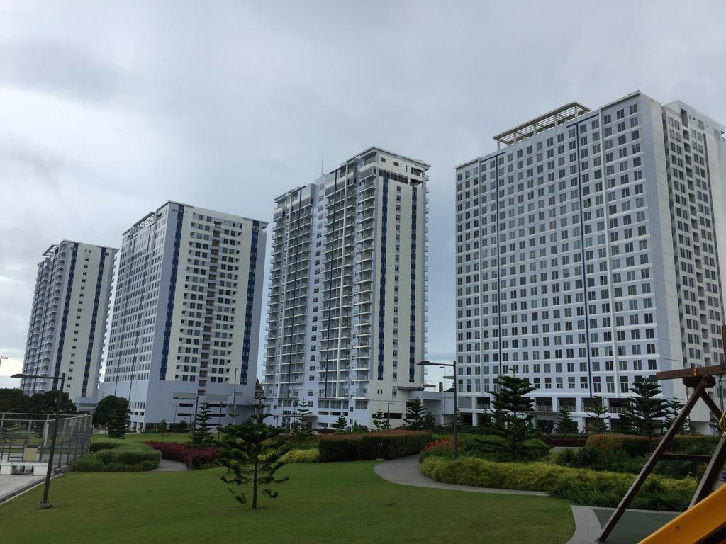 Wind Residence With View Of Taal Lake Tagaytay City Buitenkant foto