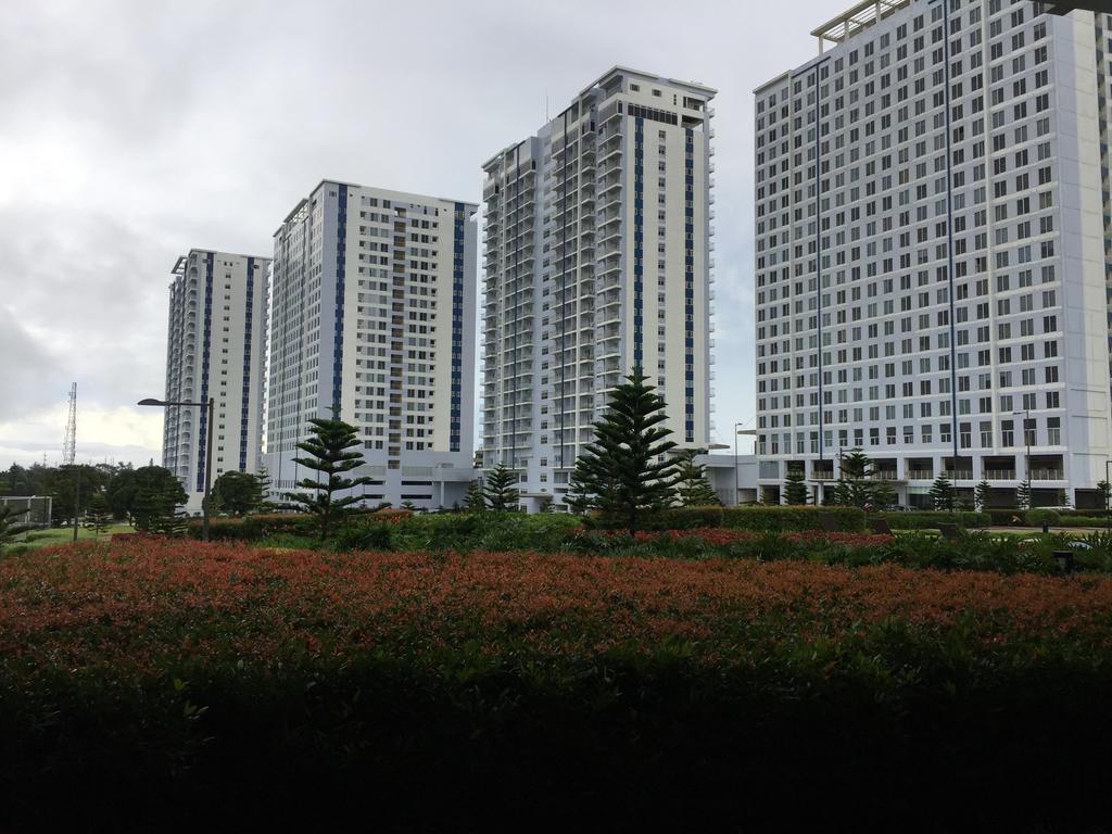 Wind Residence With View Of Taal Lake Tagaytay City Buitenkant foto